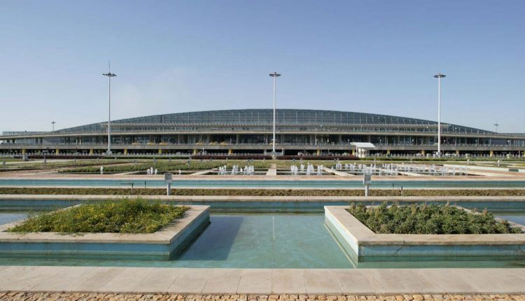 Imam-Khomeini-International-Airport_2
