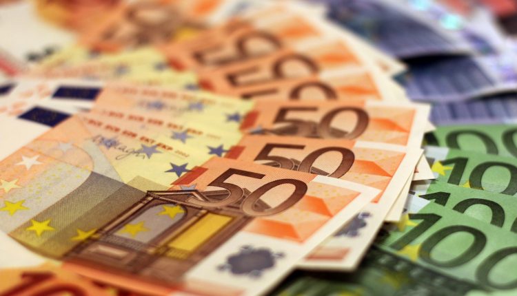 billets-de-banque-euros-1456165978hXz