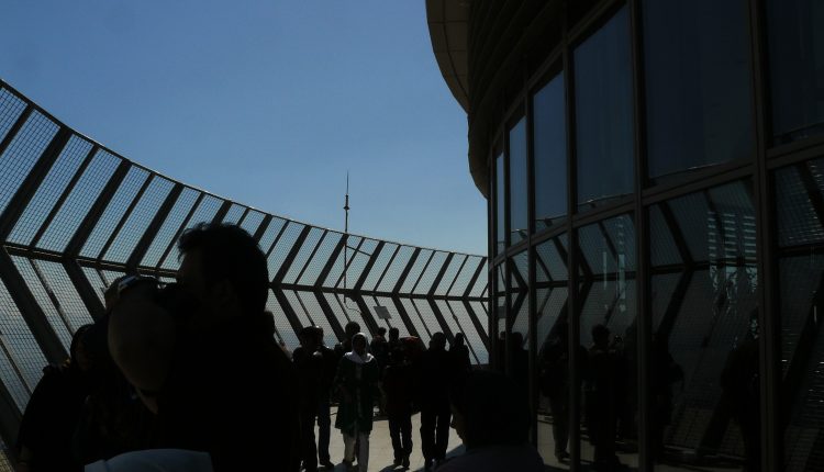 Observation_deck_-_panoramio_(1)
