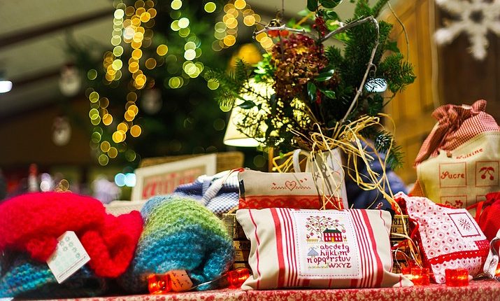 Chrsitmas_Bazaar_t715