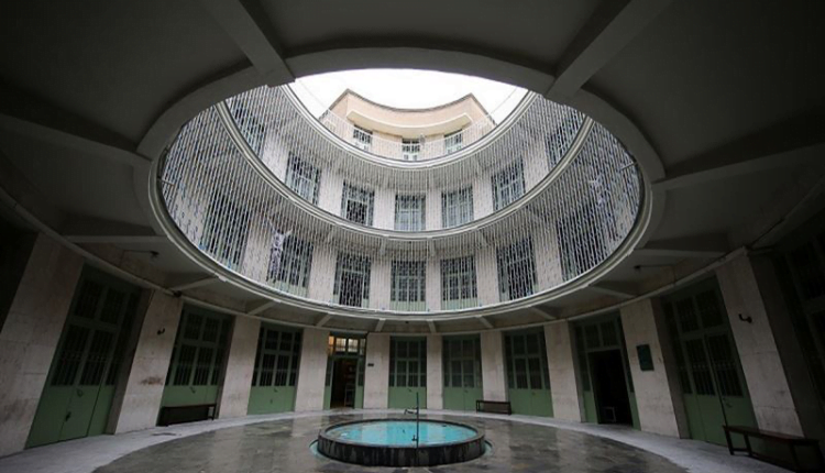 Tehran’s Ebrat Museum